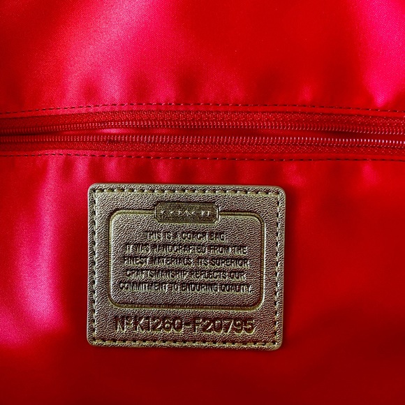 Coach backbag, never used it. It’s in very good condition - Picture 2 of 13